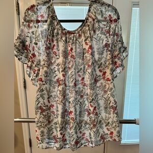 Size 2X Curve Appeal Floral Print Women's Blouse. Lined except for sleeves.